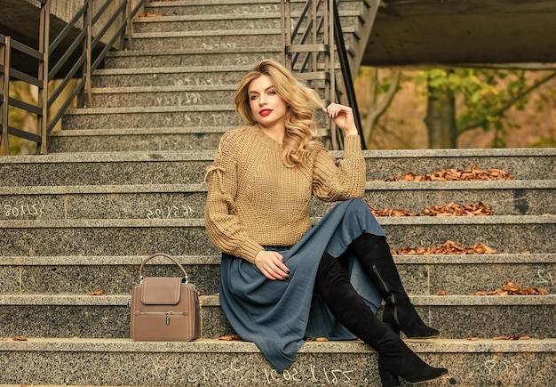 Co modne na jesień 2026 wśród miejskich stylizacji?