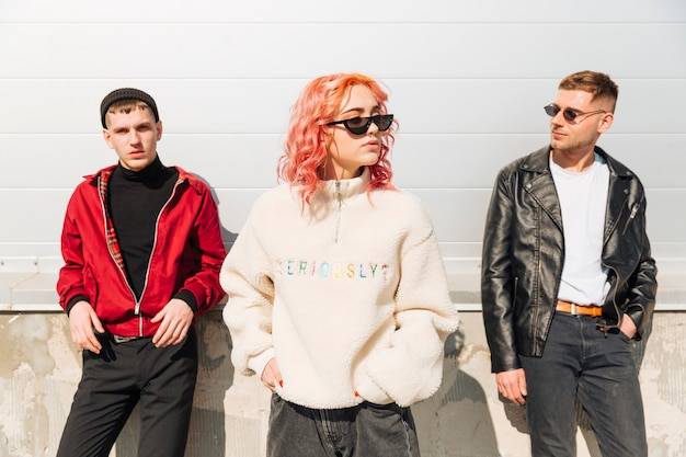 Jakie ubrania są teraz modne 2026?